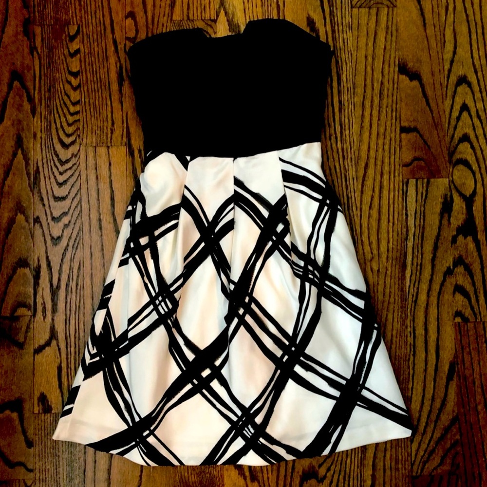White House Black market strapless dress 00